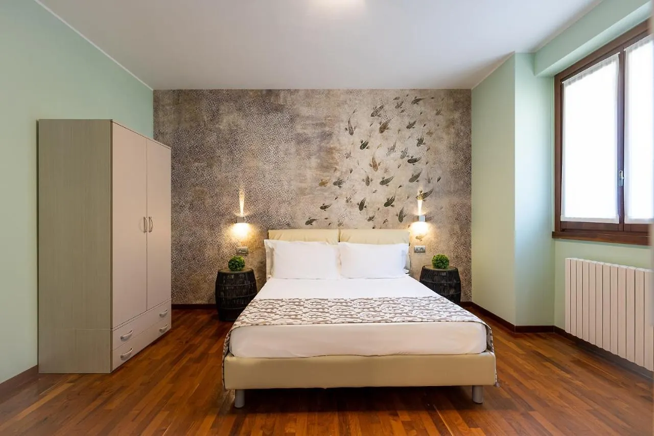 Villa Vittoria With Private Heated Pool & Shared Sauna - Bellagio Village Residence Oliveto Lario