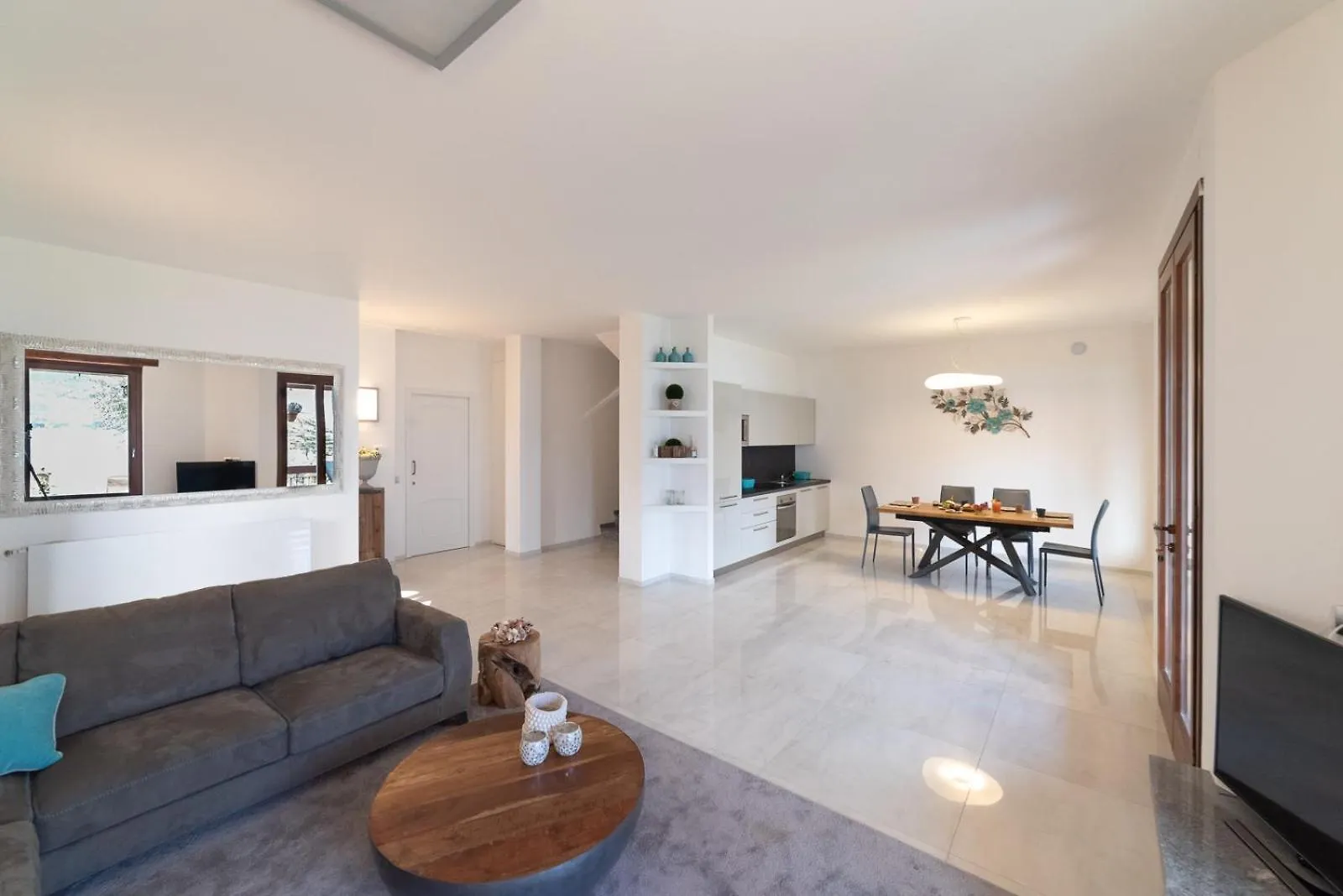 Villa Vittoria With Private Heated Pool & Shared Sauna - Bellagio Village Residence Oliveto Lario 0*,  Italy
