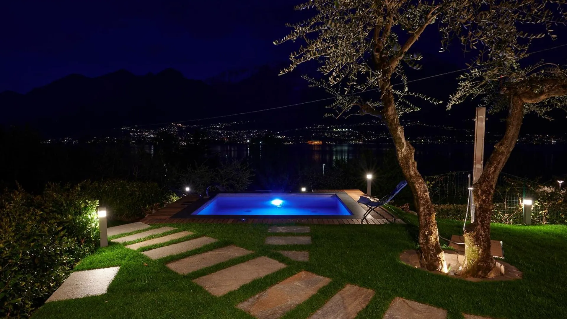 Villa Vittoria With Private Heated Pool & Shared Sauna - Bellagio Village Residence Oliveto Lario
